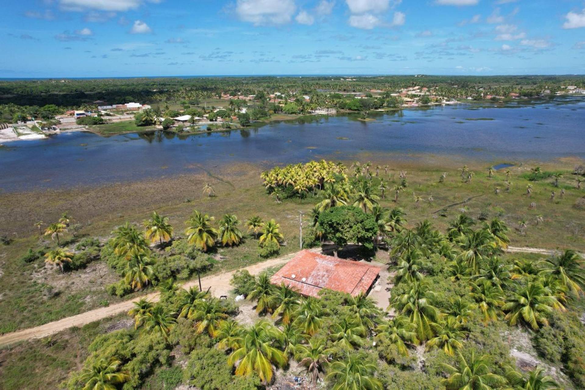 Foto do anúncio Terreno À Venda, 35.000 M² Situado No Praia Do Abaís-Estância/Se