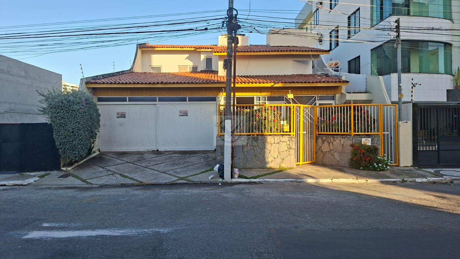 Foto do anúncio Casa à venda, 3 quartos, 1 suíte, 2 vagas, Grageru - Aracaju/SE