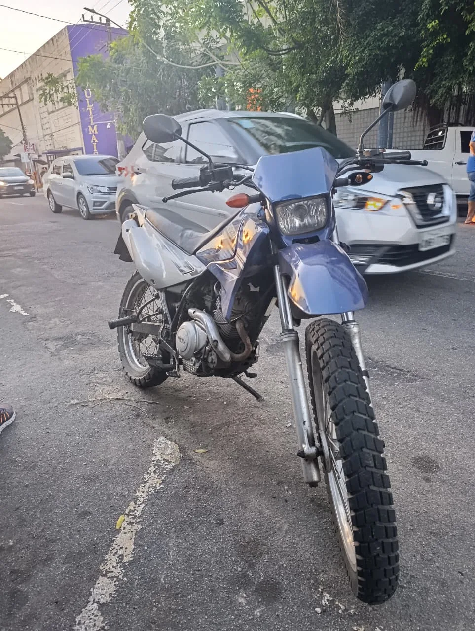 Foto 1 de Moto Yamaha XTZ à venda